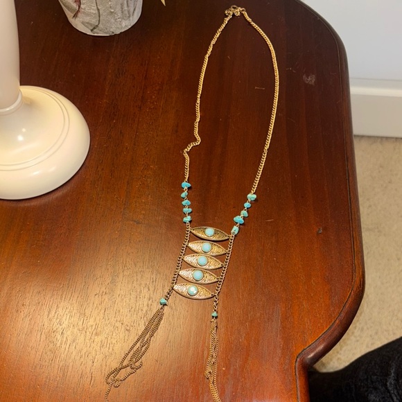 Jewelry - Elegant Gold and Turquoise Necklace